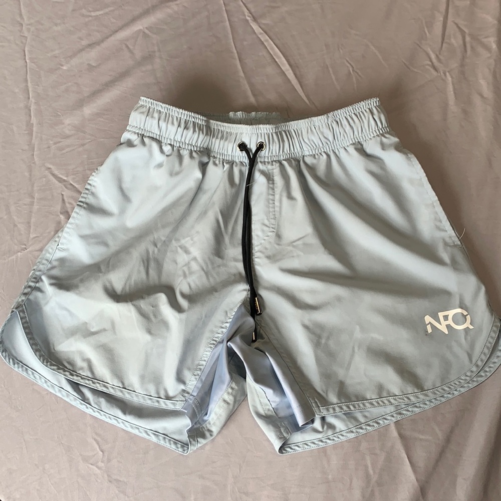 Men’s NFQ glacier athletic shorts - size small